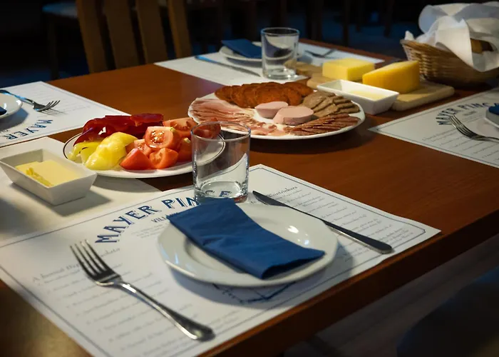 Mayer Pince Panzio Couette-café Villány